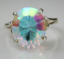 Load image into Gallery viewer, Alaskan Arctic - Sterling Silver - 3 Carats Ring